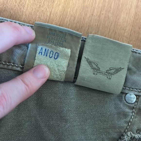 Robins Jeans - Marilyn - Picture 15 of 16